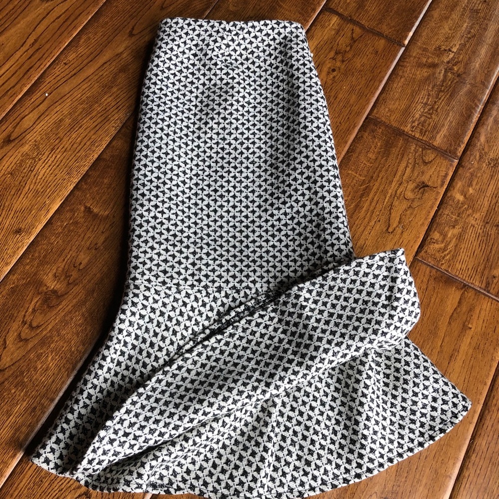 WHBM twill fishtail skirt. NWT. Sz.2
